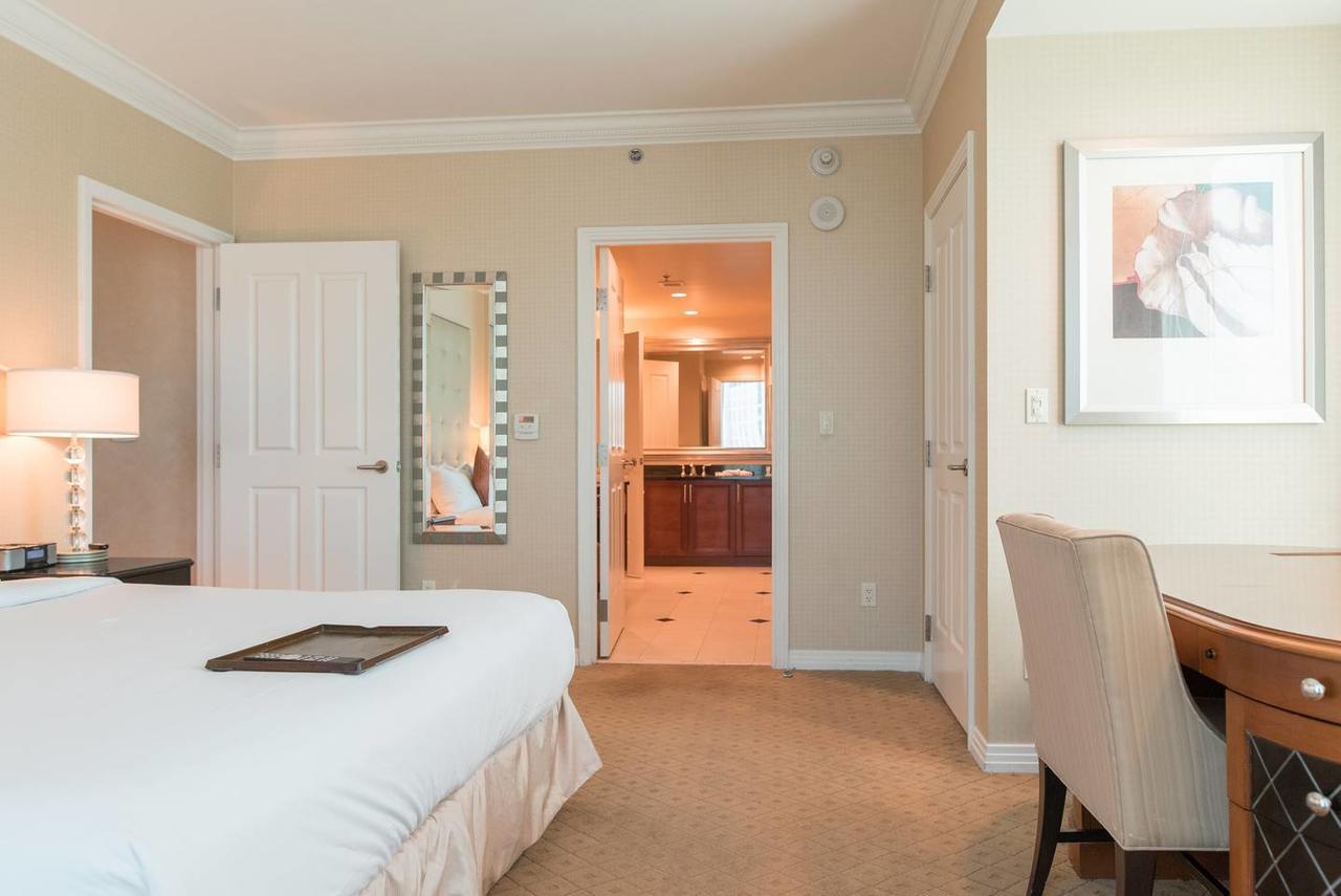 True 1Br Balcony Suite With Strip View At Mgm Signature Las Vegas Kültér fotó