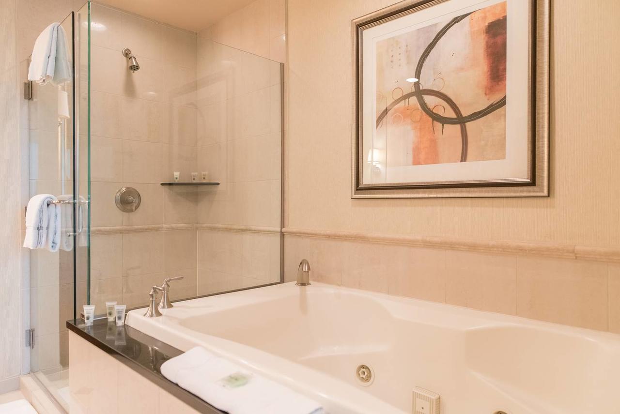 True 1Br Balcony Suite With Strip View At Mgm Signature Las Vegas Kültér fotó