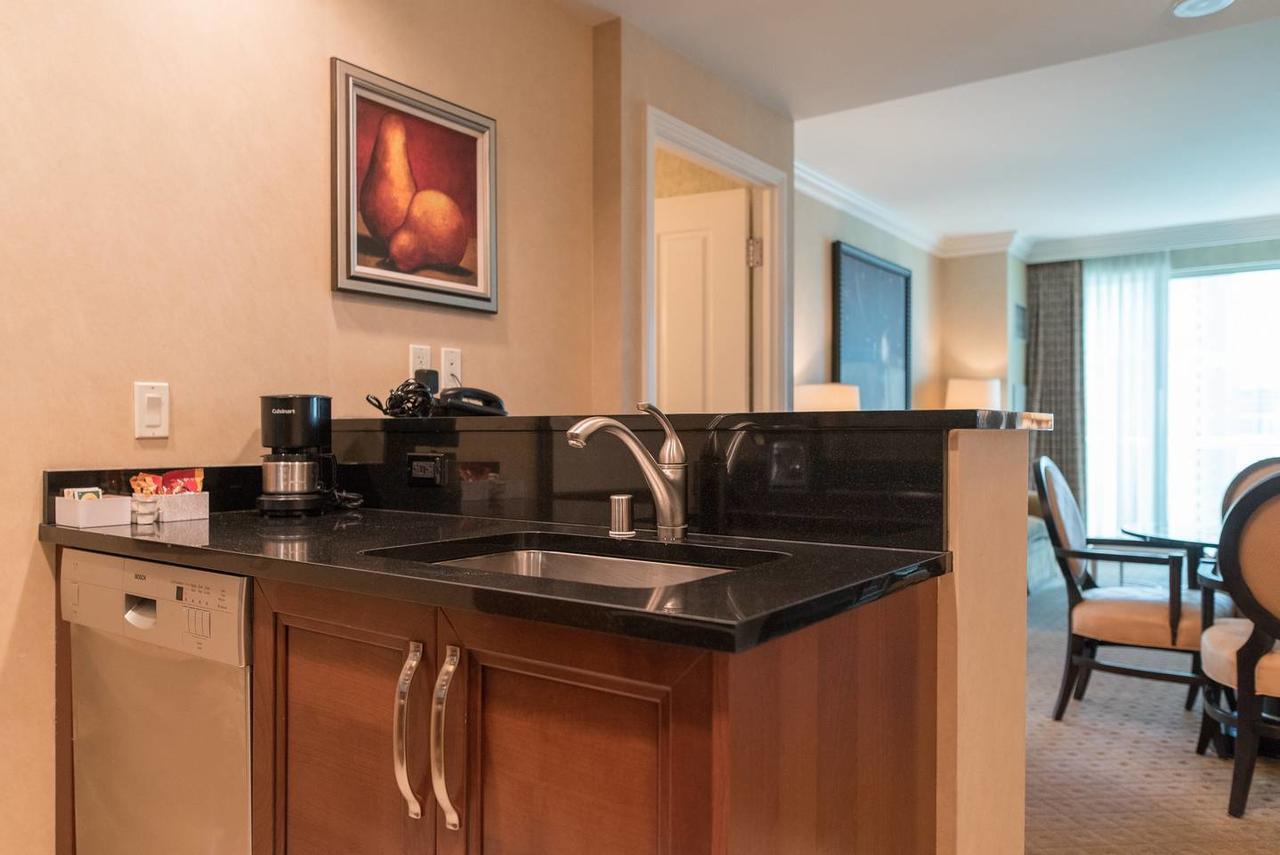 True 1Br Balcony Suite With Strip View At Mgm Signature Las Vegas Kültér fotó